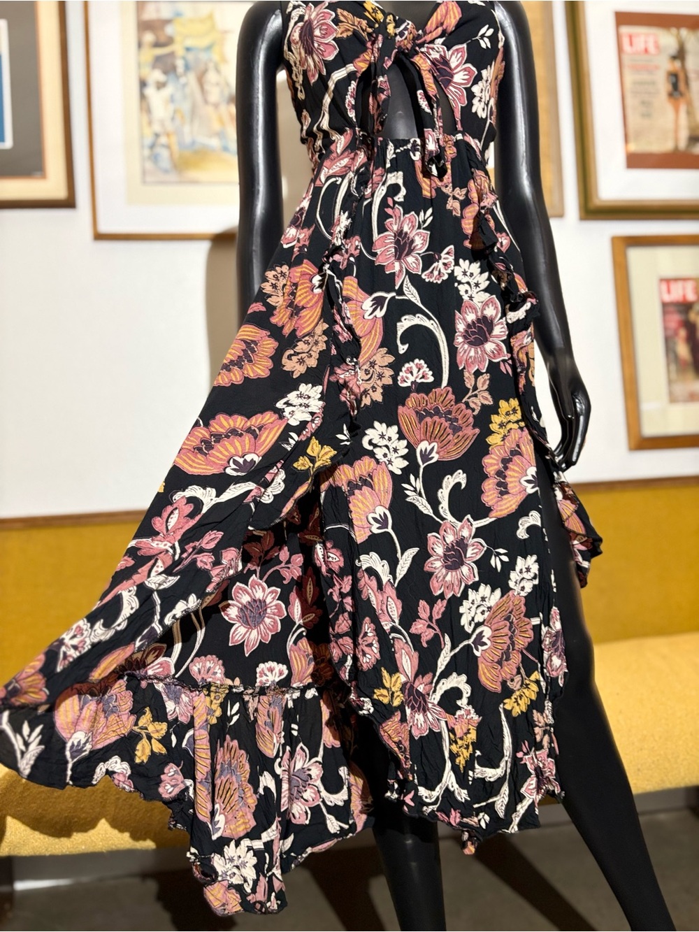 Angie Boho Floral Tie-Front Maxi Dress - Size Large - Picture 4 of 9